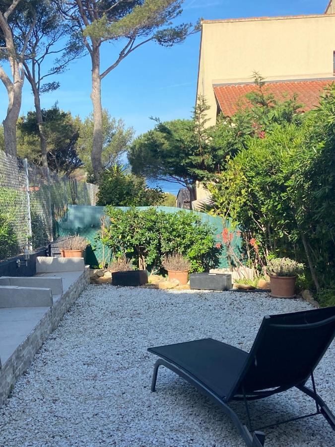 Logement entier T2 climatisé, parking gratuit, jardin, mer Sanary-sur-Mer Extérieur photo