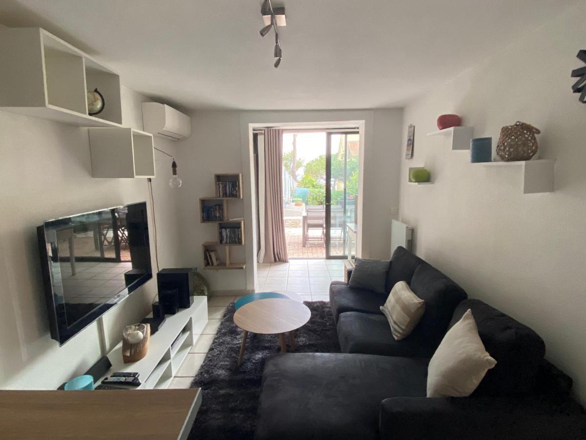 Logement entier T2 climatisé, parking gratuit, jardin, mer Sanary-sur-Mer Extérieur photo