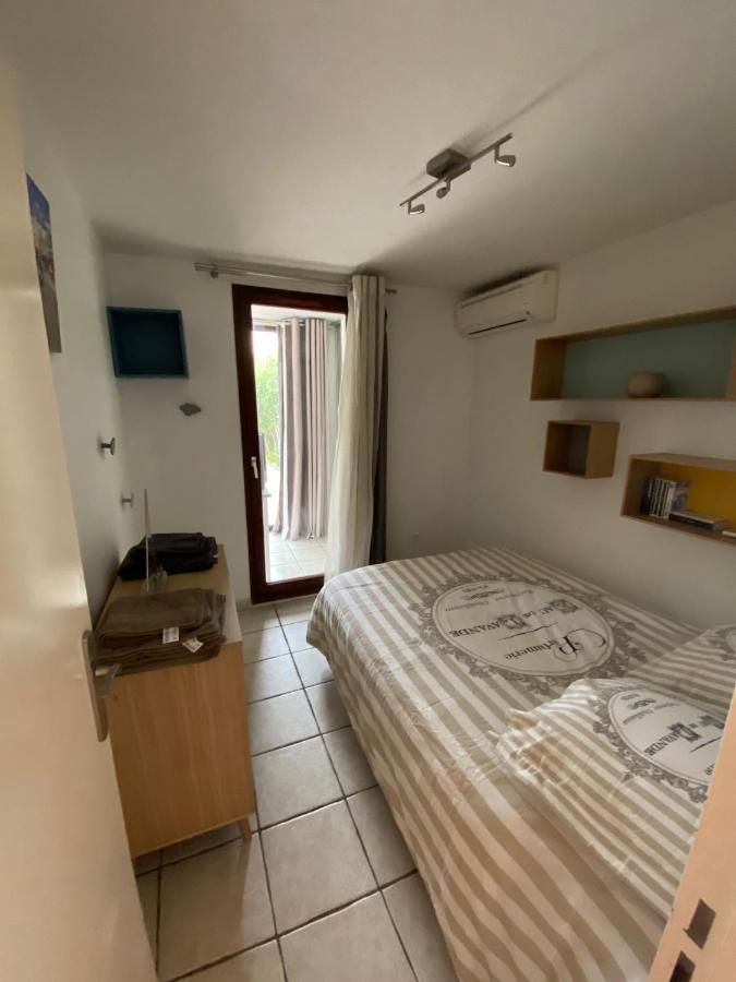 Logement entier T2 climatisé, parking gratuit, jardin, mer Sanary-sur-Mer Extérieur photo